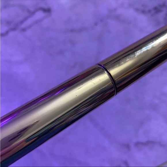 Iconic London Triple Threat Mascara in color Black - Picture 6 of 7